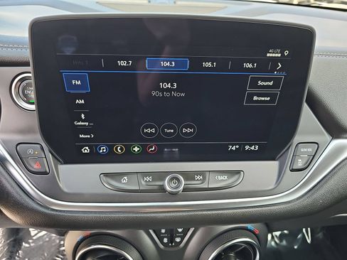 Used 2025 Chevrolet Blazer LT FWD image 19