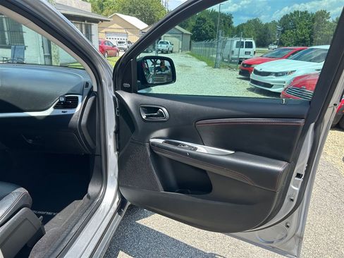Used 2017 Dodge Journey GT FWD image 36