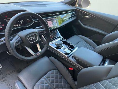 Used 2026 Audi SQ8 Prestige w/ Prestige Package AWD/4WD image 15