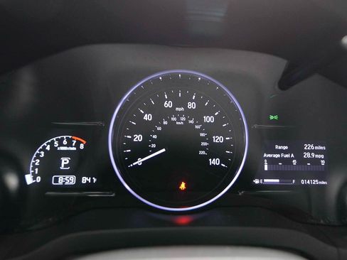 Used 2019 Honda HR-V Touring image 13