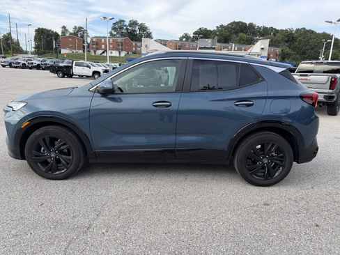 Used 2024 Buick Encore GX Sport Touring w/ Comfort Package FWD image 4