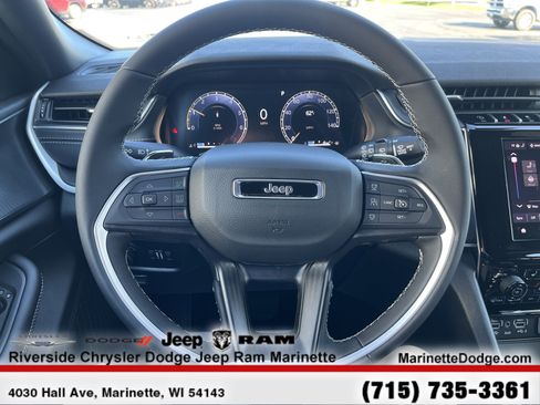 New 2025 Jeep Grand Cherokee Altitude image 21