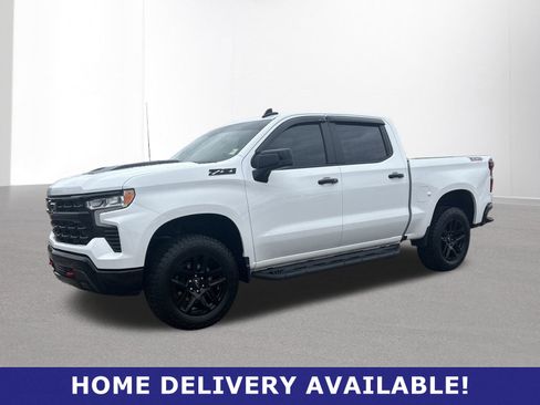 Used 2024 Chevrolet Silverado 1500 LT Trail Boss w/ Convenience Package II image 3