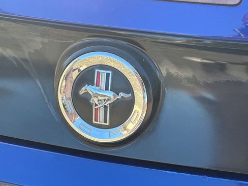 Used 2013 Ford Mustang Premium image 25