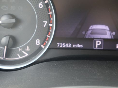 Used 2024 Nissan Armada SV RWD image 11