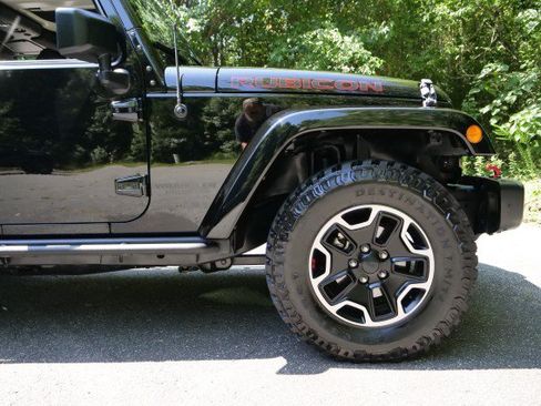 Used 2017 Jeep Wrangler Unlimited Rubicon AWD/4WD image 40