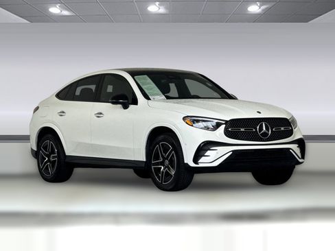 Used 2024 Mercedes-Benz GLC 300 4MATIC image 7