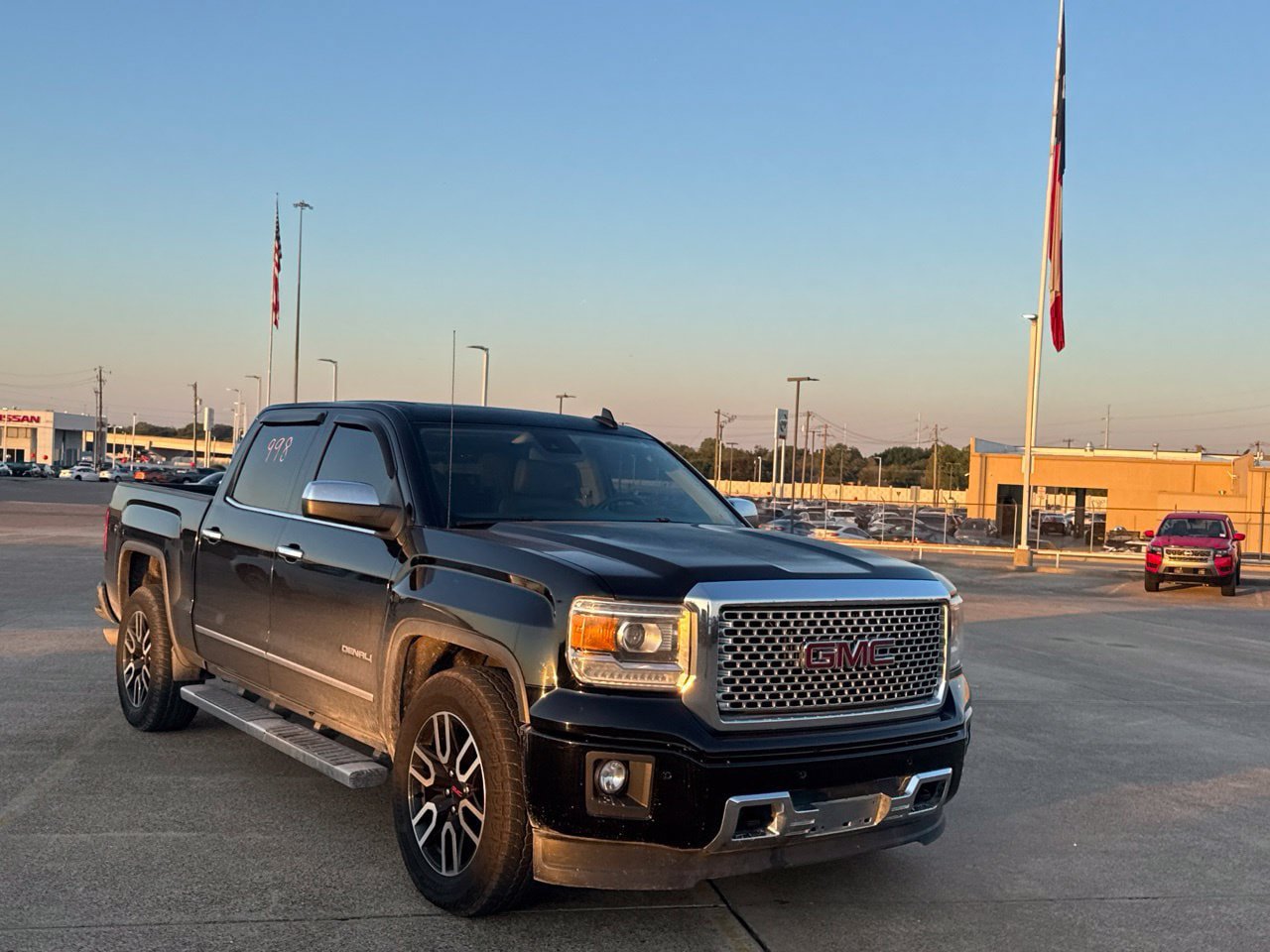Used 2015 GMC Sierra 1500 Denali w/ Driver Alert Package RWD image 3