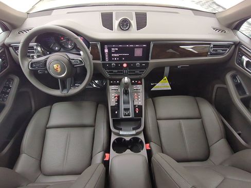 New 2026 Porsche Macan AWD/4WD image 15