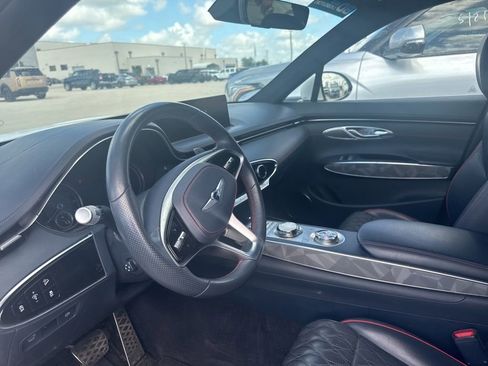 Used 2022 Genesis GV70 3.5T Sport w/ Sport Advanced Package AWD/4WD image 14