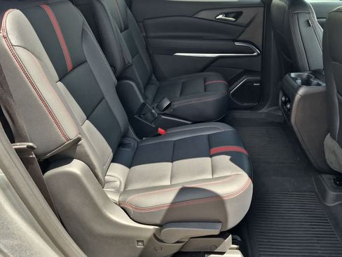 Used 2024 Chevrolet Traverse RS AWD/4WD image 21