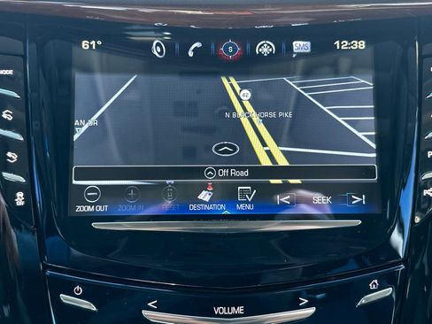 Used 2017 Cadillac Escalade ESV Premium Luxury image 13