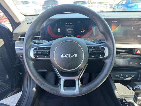 Used 2025 Kia K5 LXS FWD image 22