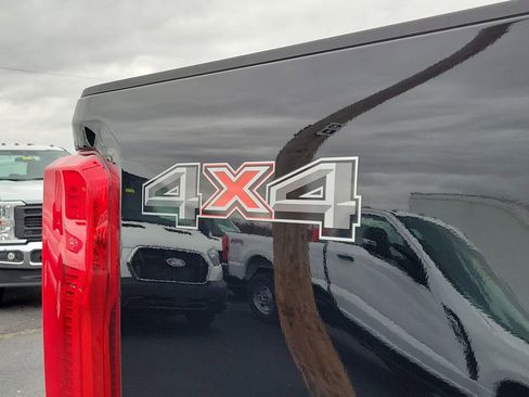 New 2026 Ford F250 XL w/ XL Off-Road Package AWD/4WD image 11