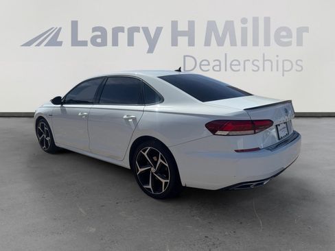 Used 2022 Volkswagen Passat 2.0T R-Line FWD image 3