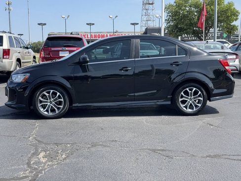 Used 2020 Chevrolet Sonic LT w/ Convenience Package FWD image 8