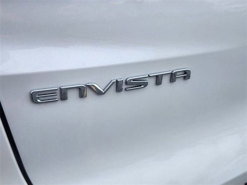 New 2025 Buick Envista Avenir image 10