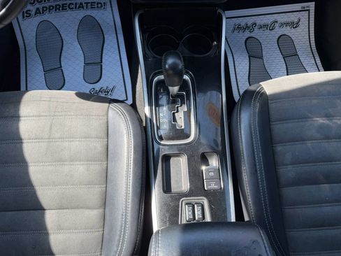 Used 2020 Mitsubishi Outlander SE image 22