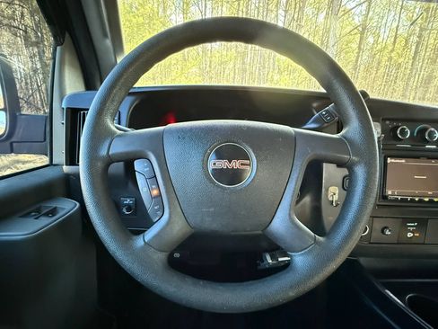 Used 2017 GMC Savana 2500 RWD image 25