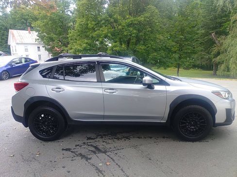 Used 2018 Subaru Crosstrek 2.0i Premium AWD/4WD image 6