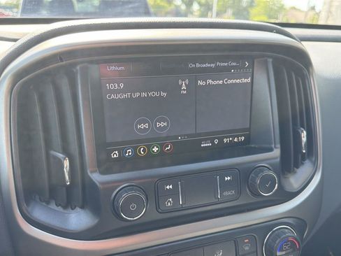 Used 2020 Chevrolet Colorado Z71 AWD/4WD image 21