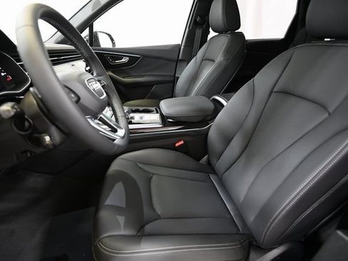 Used 2026 Audi Q7 3.0T Premium Plus AWD/4WD image 6