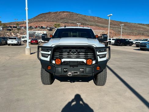 New 2025 RAM 2500 Big Horn AWD/4WD image 8