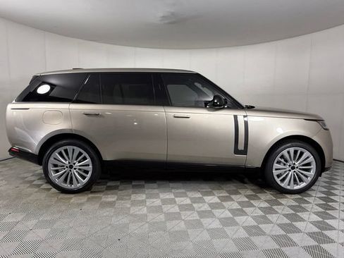 New 2026 Land Rover Range Rover Long Wheelbase SE AWD/4WD image 9