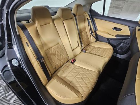 New 2025 Nissan Sentra SV w/ SV Premium Package FWD image 17