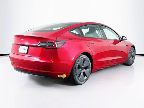 Used 2022 Tesla Model 3 image 9