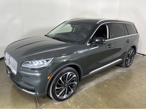Used 2023 Lincoln Aviator Reserve w/ Equipment Group 201A image 15