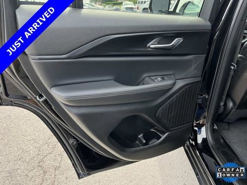 Certified 2024 Jeep Grand Cherokee Altitude AWD/4WD image 19