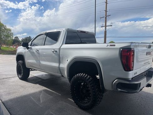 Used 2020 GMC Sierra 1500 SLT w/ X31 Off-Road Package AWD/4WD image 4