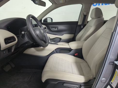 Used 2025 Honda HR-V LX image 8