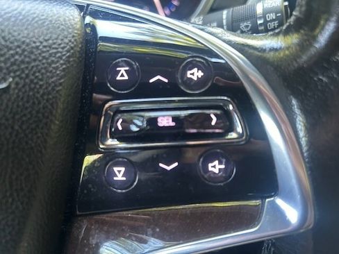 Used 2016 Cadillac SRX Luxury w/ Driver Awareness Package FWD image 10