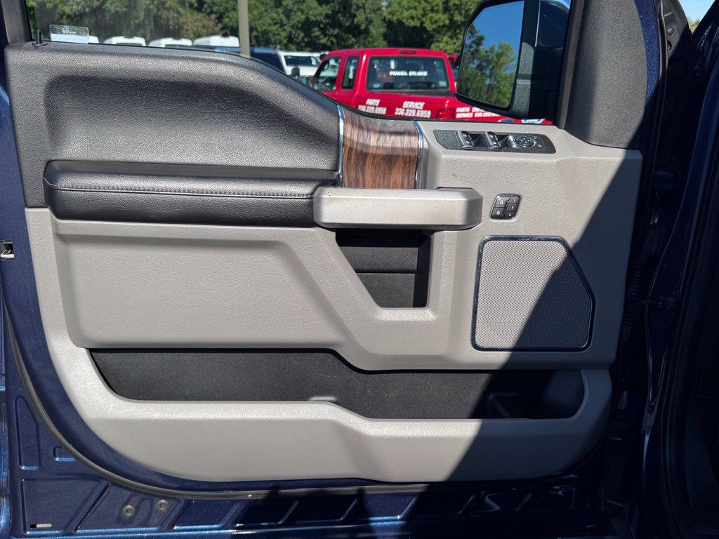Used 2019 Ford F150 Lariat AWD/4WD image 24