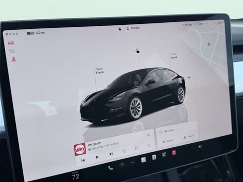 Used 2023 Tesla Model 3 Standard Range image 13