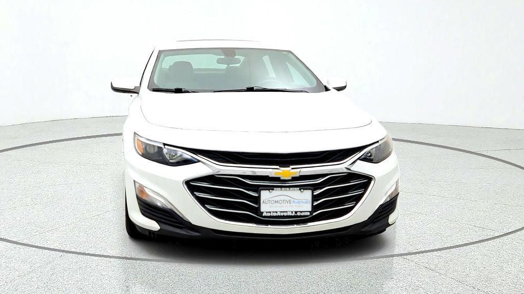 Used 2022 Chevrolet Malibu LS w/ Driver Confidence Package FWD image 2