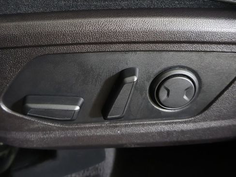Used 2022 Kia Sorento S w/ Panoramic Sunroof Package AWD/4WD image 35