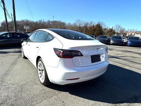 Used 2023 Tesla Model 3 Standard Range RWD image 3