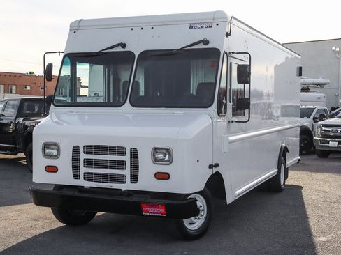 Used 2017 Ford E-350 and Econoline 350 Super Duty image 4