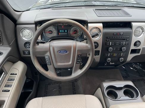 Used 2010 Ford F150 XLT image 12