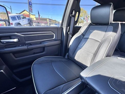 Used 2024 RAM 3500 Laramie w/ Sport Appearance Package image 15