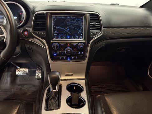 Used 2018 Jeep Grand Cherokee Trackhawk AWD/4WD image 19