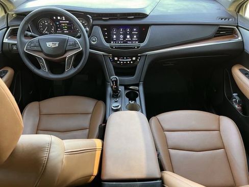Certified 2025 Cadillac XT5 Premium Luxury w/ Technology Package image 11