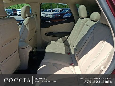 Used 2017 Lincoln MKC Select w/ Select Plus Package AWD/4WD image 10
