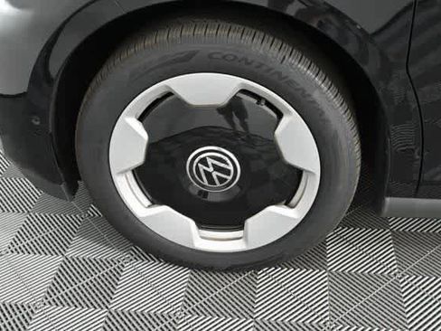 New 2025 Volkswagen ID. Buzz Pro S image 28