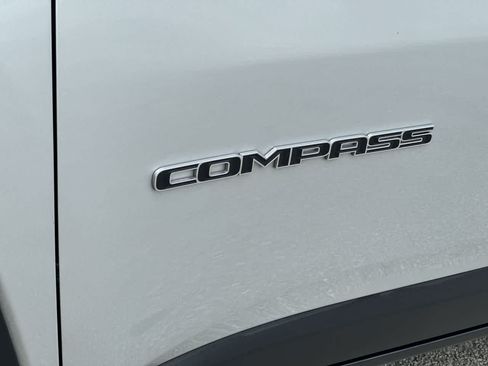 Certified 2024 Jeep Compass Latitude AWD/4WD image 20