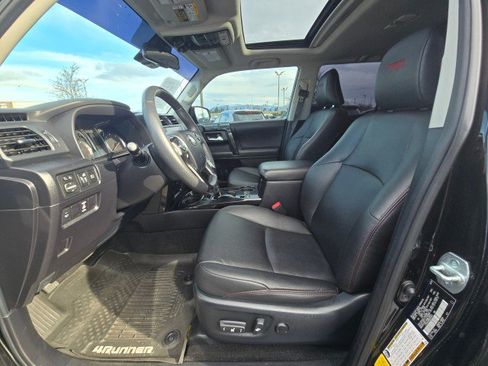 Used 2021 Toyota 4Runner TRD Off-Road Premium w/ Moonroof Package image 24