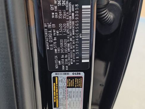 Certified 2025 Kia Telluride EX FWD image 41